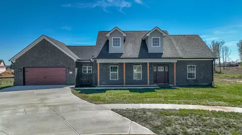 627 Comanche Dr, Richmond, KY 40475