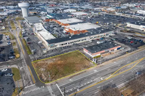 1209 Winchester Rd, Lexington, KY 40505