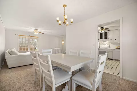 Dining - 224 Circle Dr, Morehead, KY 40351 photo 1 of 3