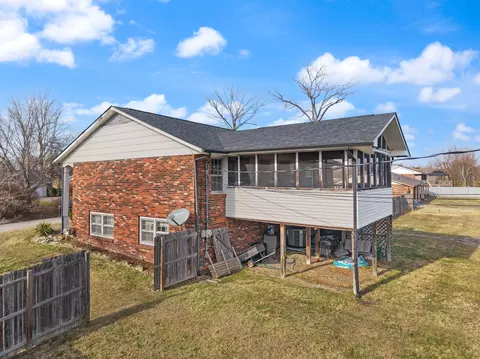Exterior - 224 Circle Dr, Morehead, KY 40351 photo 6 of 13