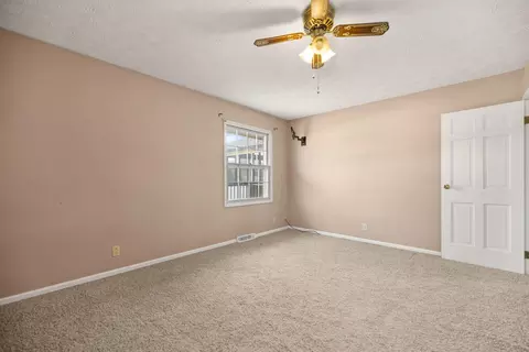 Bedroom - 224 Circle Dr, Morehead, KY 40351 photo 4 of 14