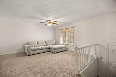 Living - 224 Circle Dr, Morehead, KY 40351 photo 2 of 3