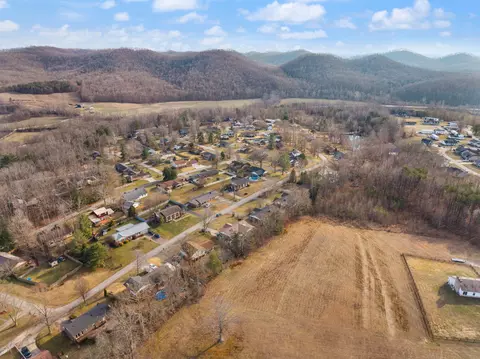 View/Area - 224 Circle Dr, Morehead, KY 40351 photo 16 of 22