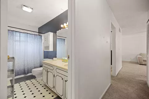 Entry Way - 224 Circle Dr, Morehead, KY 40351 photo 2 of 2