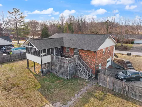 View/Area - 224 Circle Dr, Morehead, KY 40351 photo 4 of 22