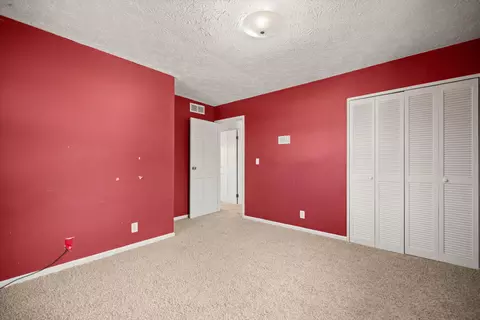 Bedroom - 224 Circle Dr, Morehead, KY 40351 photo 7 of 14