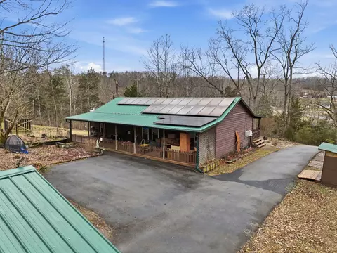 215 Old Log Lick Rd, Winchester, KY 40391