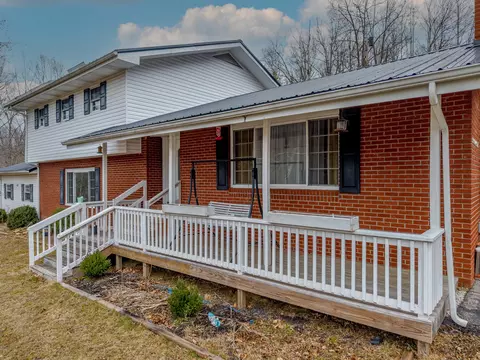 Exterior - 7635 E Us 60, Morehead, KY 40351 photo 4 of 14