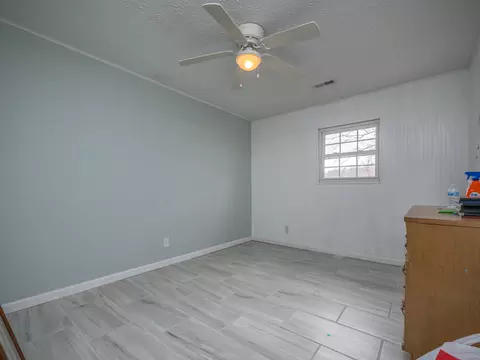 Bedroom - 7635 E Us 60, Morehead, KY 40351 photo 5 of 9