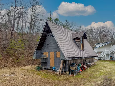 Exterior - 7635 E Us 60, Morehead, KY 40351 photo 11 of 14