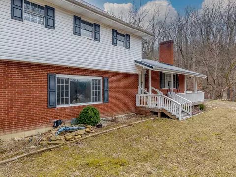 Exterior - 7635 E Us 60, Morehead, KY 40351 photo 5 of 14
