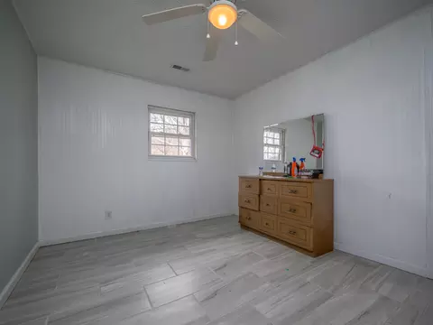 Bedroom - 7635 E Us 60, Morehead, KY 40351 photo 6 of 9