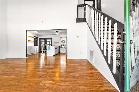 Entry Way - 210 Cox Smith Ln, Corbin, KY 40701 photo 3 of 8