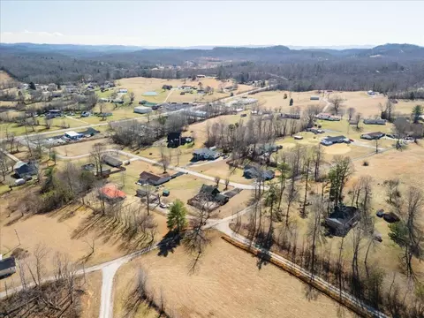 View/Area - 210 Cox Smith Ln, Corbin, KY 40701 photo 6 of 8