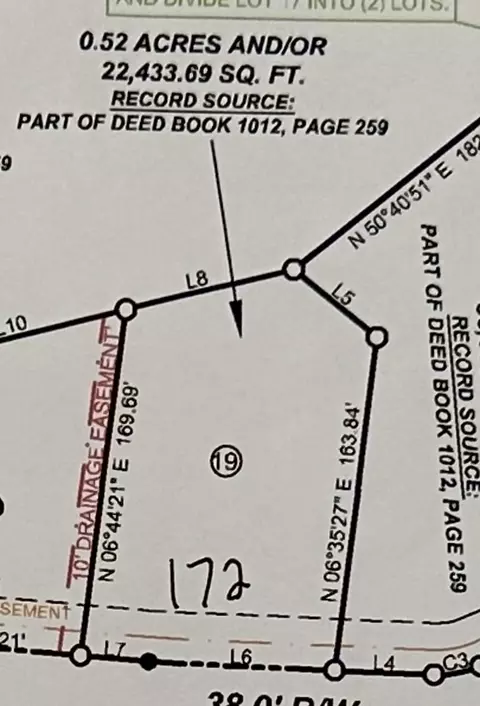 172 Woods Creek Lake Dr, Somerset, KY 42503