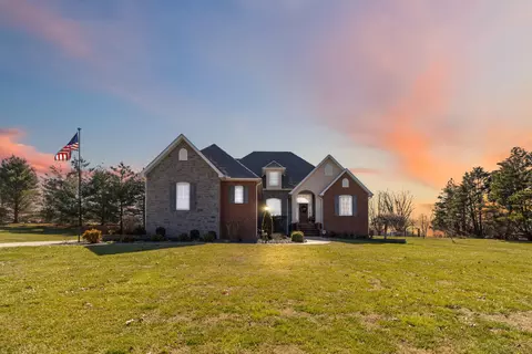 231 Colson Dr, Bronston, KY 42518