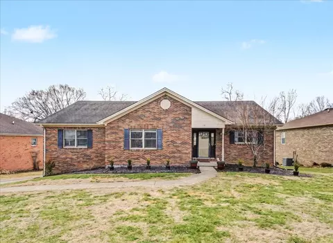 114 Locust Ridge Rd, Frankfort, KY 40601