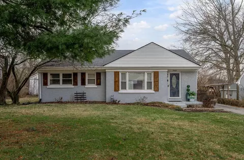 2063 Rainbow Rd, Lexington, KY 40503