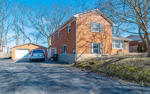 47 Watts Rd, Winchester, KY 40391