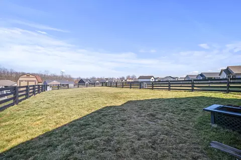 Exterior - 332 Memory Ln, Richmond, KY 40475 photo 3 of 4