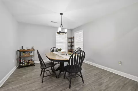 Dining - 332 Memory Ln, Richmond, KY 40475 photo 1 of 2