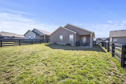 Exterior - 332 Memory Ln, Richmond, KY 40475 photo 4 of 4