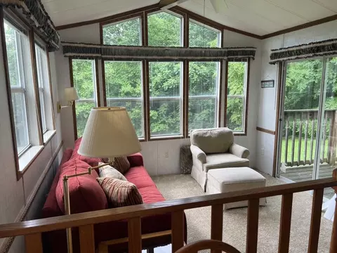 837 Crockett Rd, Russell Springs, KY 42642