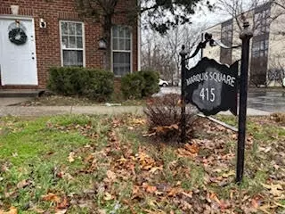 415 Marquis Ave, Lexington, KY 40502