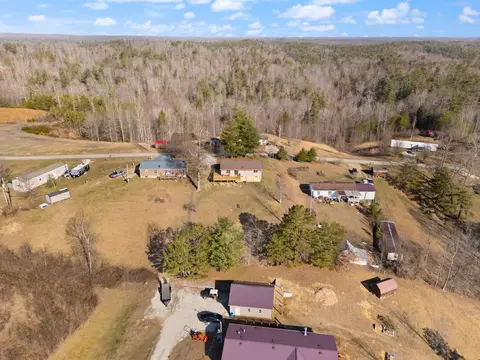 View/Area - 440 E Spencer Rd, Campton, KY 41301 photo 5 of 14