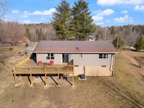 Exterior - 440 E Spencer Rd, Campton, KY 41301 photo 13 of 14