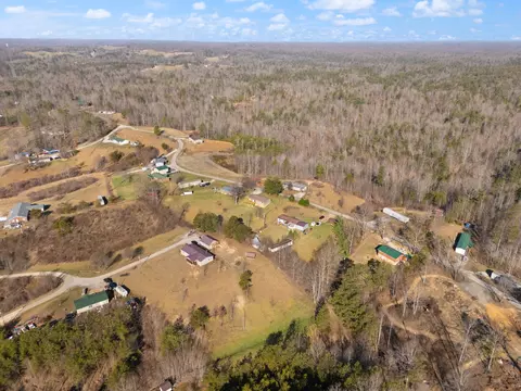 View/Area - 440 E Spencer Rd, Campton, KY 41301 photo 10 of 14