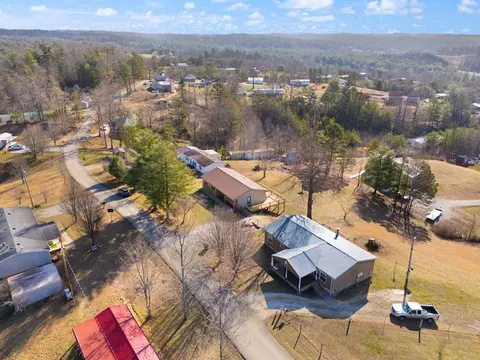 View/Area - 440 E Spencer Rd, Campton, KY 41301 photo 2 of 14