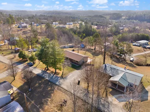 View/Area - 440 E Spencer Rd, Campton, KY 41301 photo 1 of 14