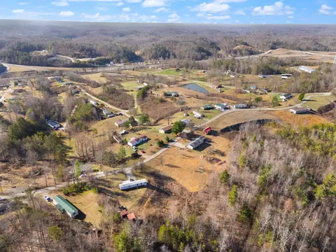 View/Area - 440 E Spencer Rd, Campton, KY 41301 photo 11 of 14