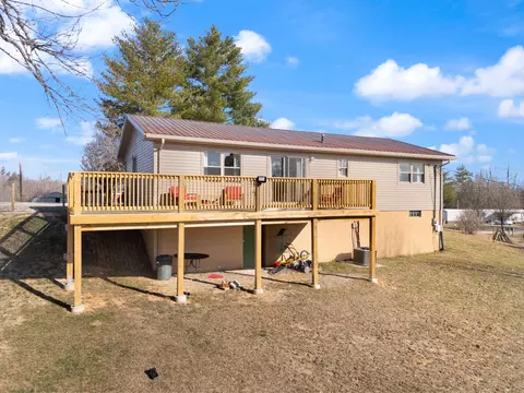 Exterior - 440 E Spencer Rd, Campton, KY 41301 photo 14 of 14