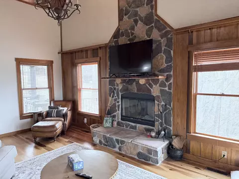 Living - 176 The Village Dr, Nancy, KY 42544 photo 11 of 13