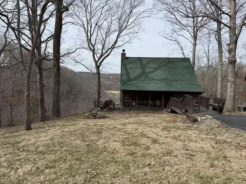 Exterior - 176 The Village Dr, Nancy, KY 42544 photo 11 of 16