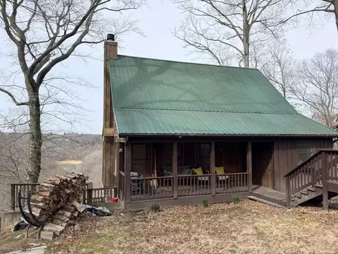 Exterior - 176 The Village Dr, Nancy, KY 42544 photo 2 of 16