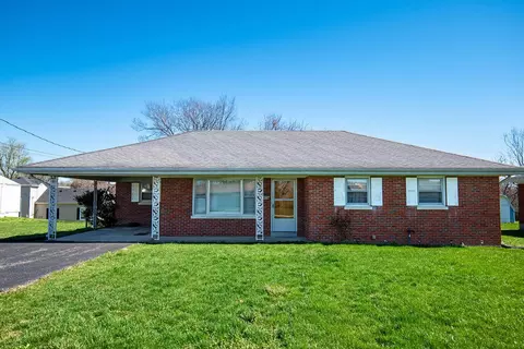 105 Lynnwood Dr, Lancaster, KY 40444