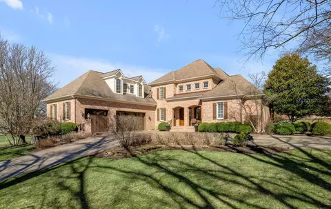 775 Cottage Grove Ln, Lexington, KY 40502
