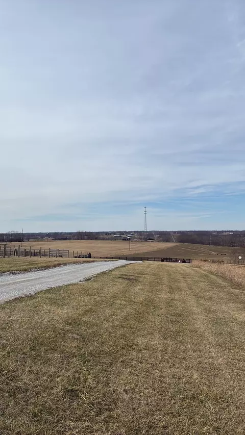 lot Apt 4 Woodlake Rd, Stamping Ground, KY 40379
