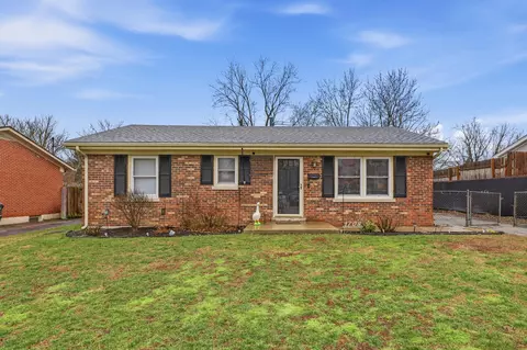 1708 Knoxville Ct, Lexington, KY 40505