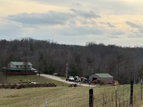 241 Nolan Rd, Frenchburg, KY 40322
