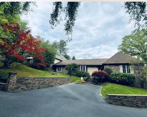 103 Kingsbury Woods, Middlesboro, KY 40965