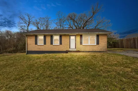 8 Dunbar St, Mount Sterling, KY 40353