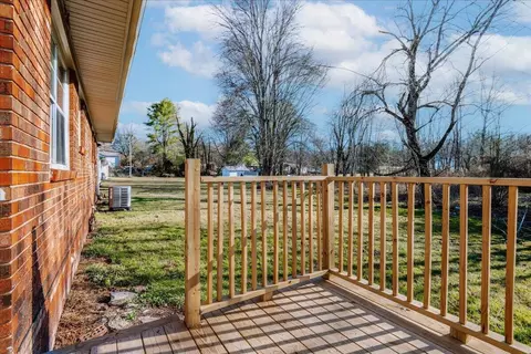 Exterior - 1075 Bee Creek Rd, Corbin, KY 40701 photo 6 of 8