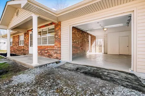 Exterior - 1075 Bee Creek Rd, Corbin, KY 40701 photo 5 of 8