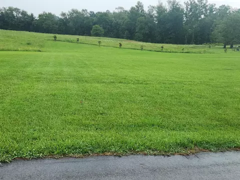10 River Oaks Cir, London, KY 40744