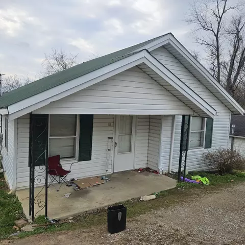 81 Highland Park Dr, Williamsburg, KY 40769