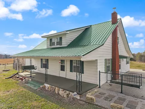 Exterior - 2058 Ard Ridge Rd # A, Nancy, KY 42544 photo 5 of 6